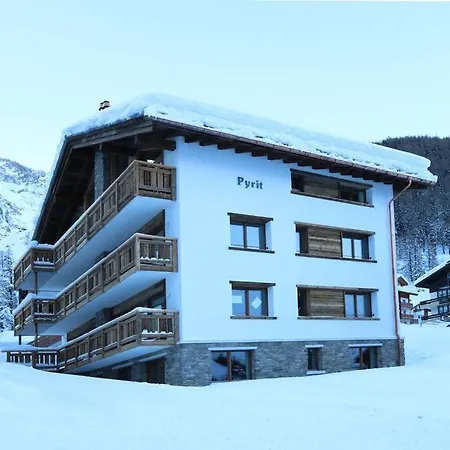Pyrit Nyaraló Saas Fee